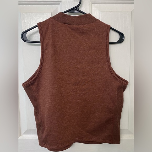 Old Navy Brown Cozecore Mock-Neck Cropped Top/Size Large Tall - Picture 2 of 4